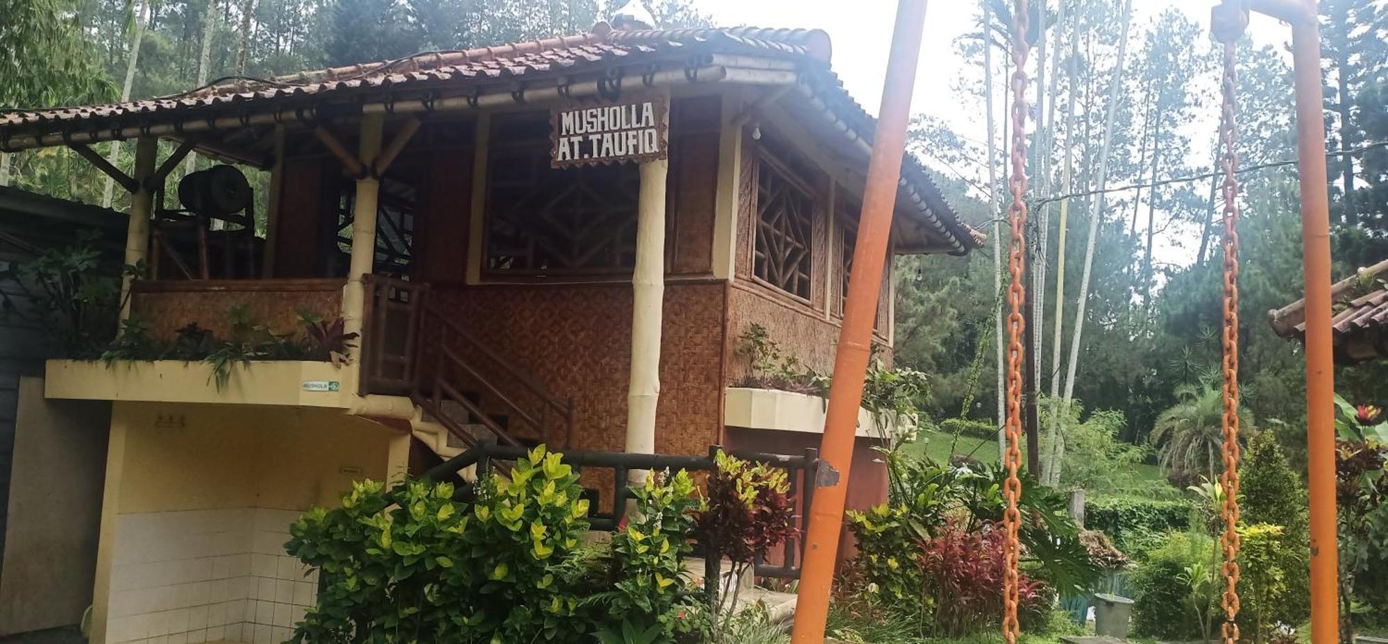 Resort Prima Cisarua Tagalbato Exteriér fotografie